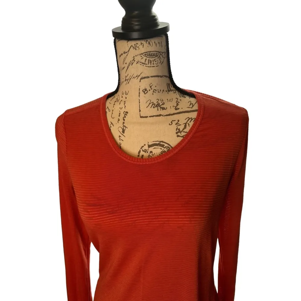 Athleta Small Orange Red Striped Long Sleeved Workout Shirt - Image 3