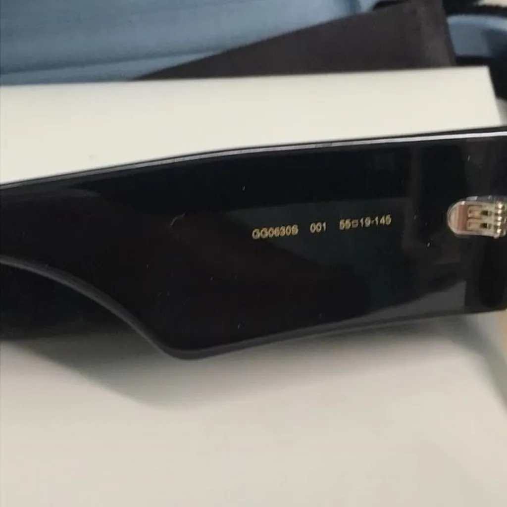 ✨ Luxury New Authentic Gucci GG0630S 001 Sunglasses ✨ - Image 5