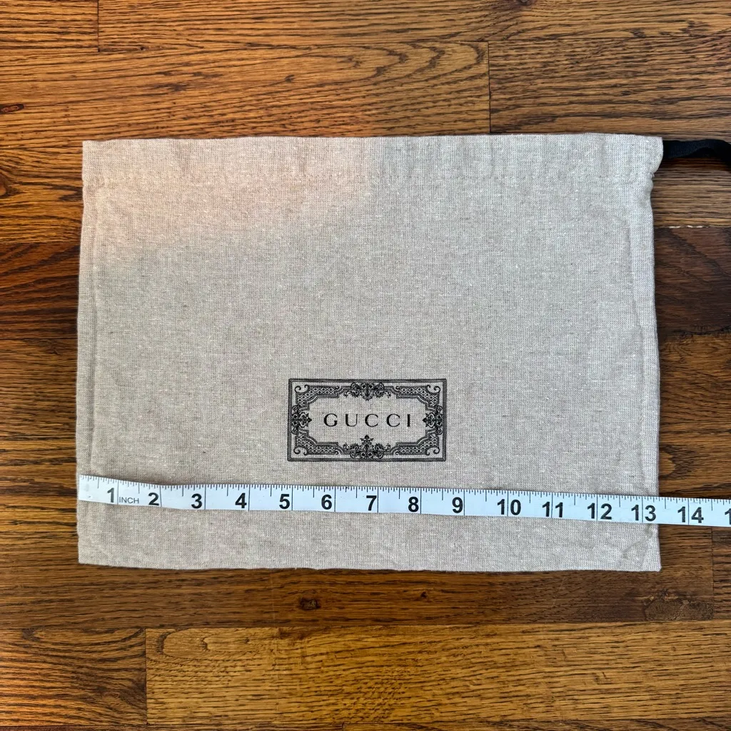 GUCCI Drawstring Dustbag Small Tan and Black‎ - Image 9