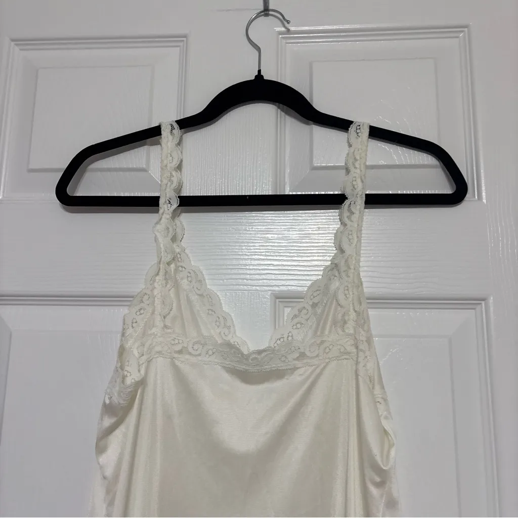 Vintage White Slip Dress Lace Detail Size Small/ Medium - Image 5