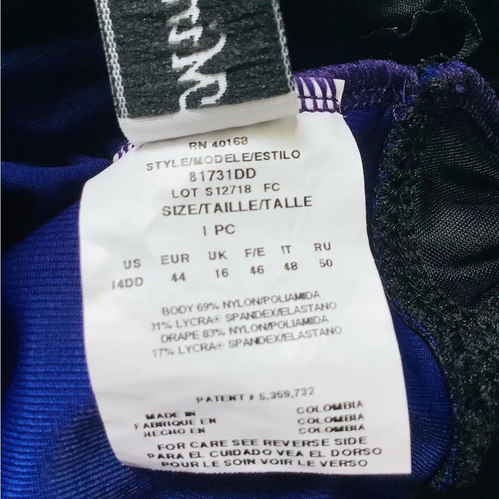 SUPER FLATTERING MIRACLESUIT one piece 💜 - Image 4