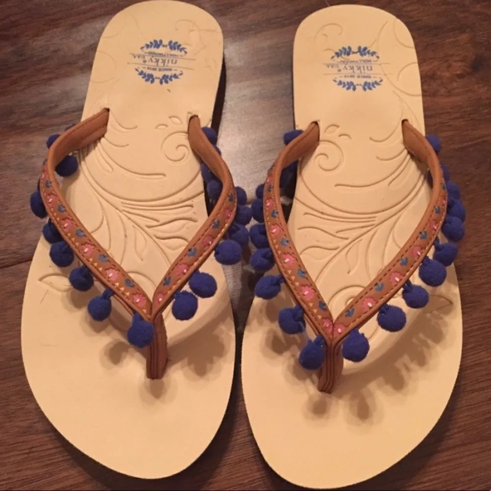 ‎Pom Pom Flip Flops - Image 2