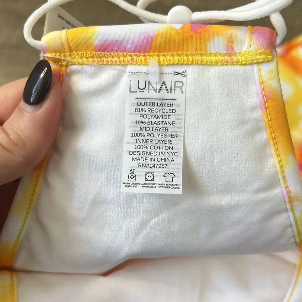 Carbon38 Workout Face Masks Size M/L (2) - Image 2