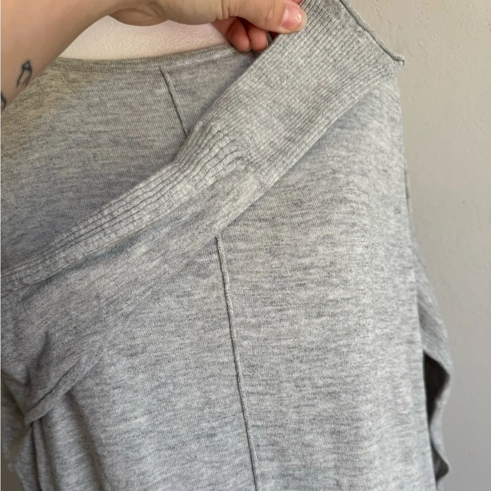 Lilly Pulitzer Gray Ribbed Long Sleeve Lightweight Sweater Womens S Classic - Image 3