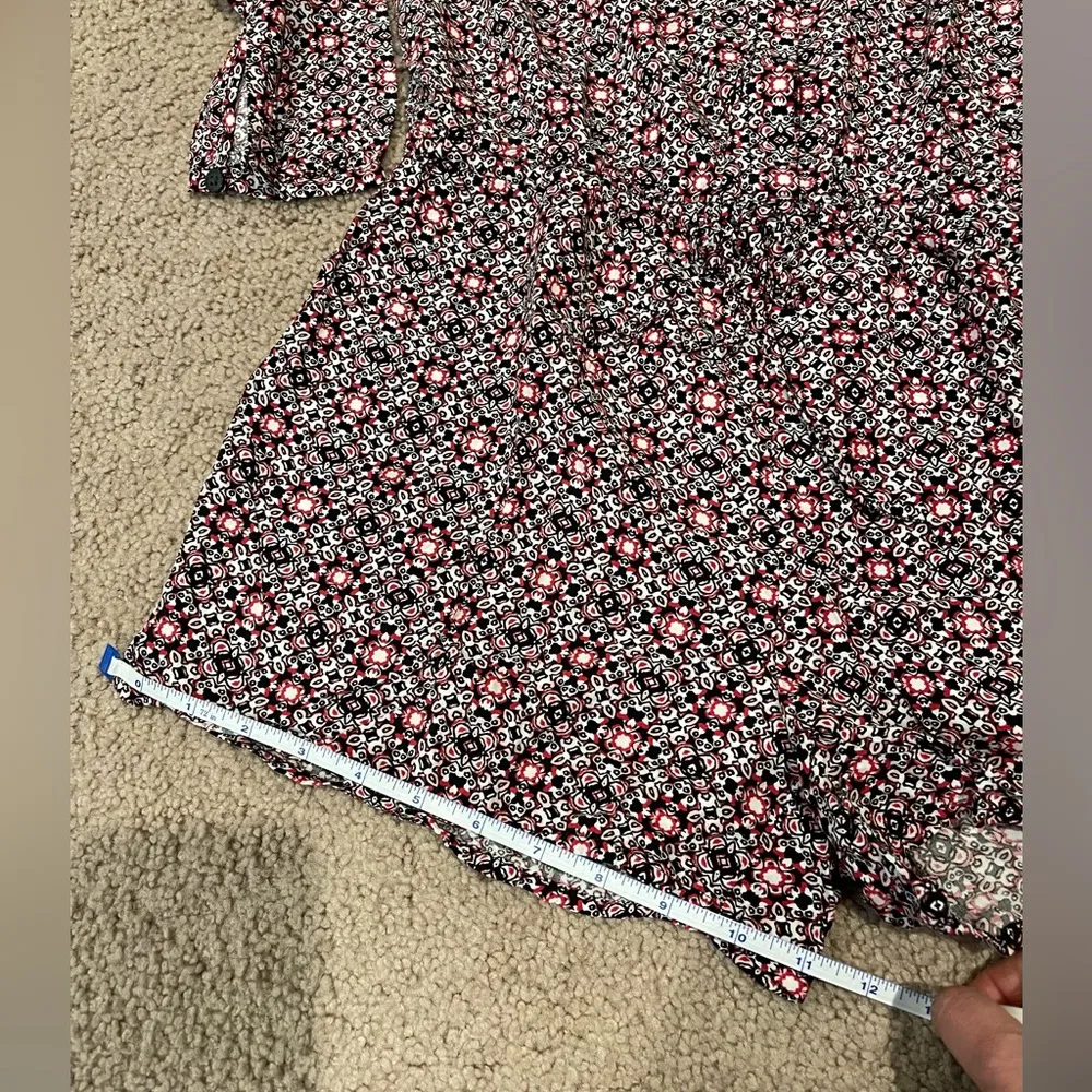 Women's GAP long sleeve Geometric print V-neck Romper/ jumpshorts - Image 7