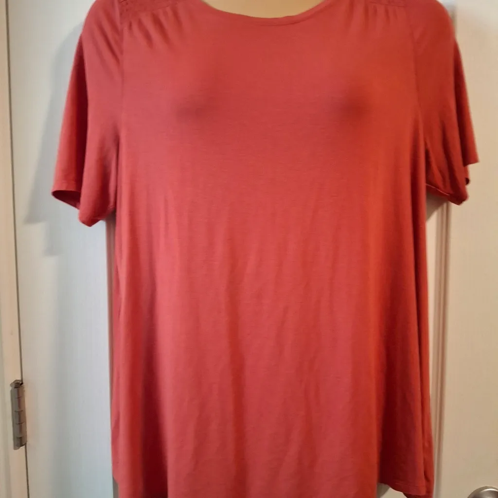 Lane Bryant 14 16 Women's Coral Top NWOT - Image 4