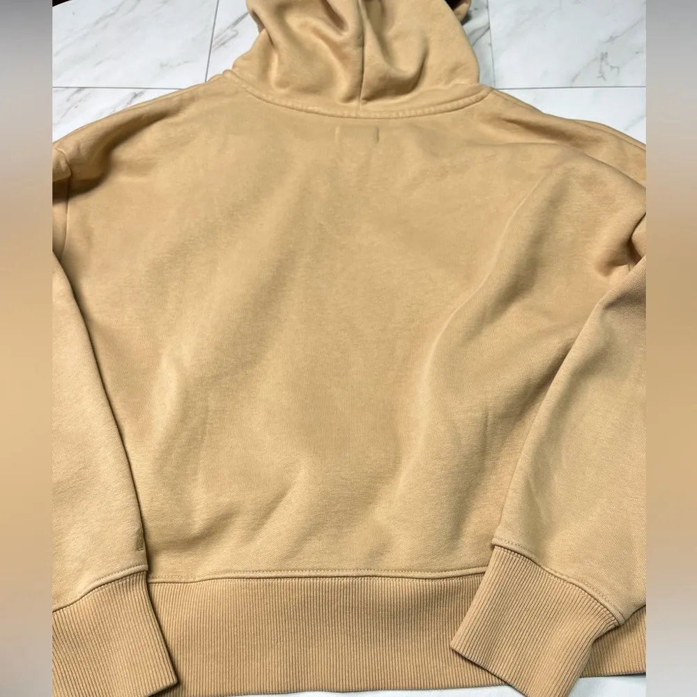 Pact Full Zip cropped camel tan hoodie with front pockets size medium - Image 3