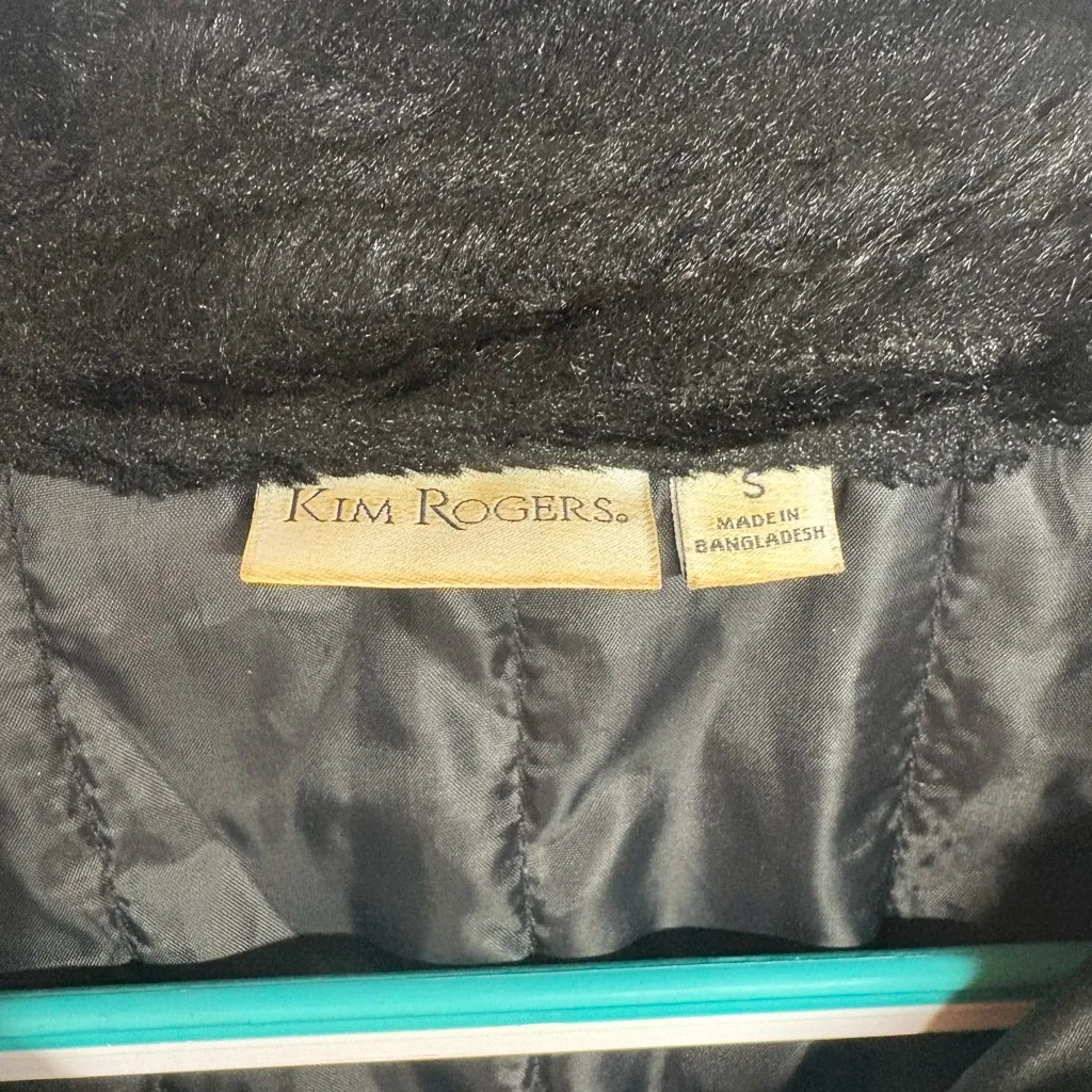 Kim Rogers Luxurious Black vest - Image 3