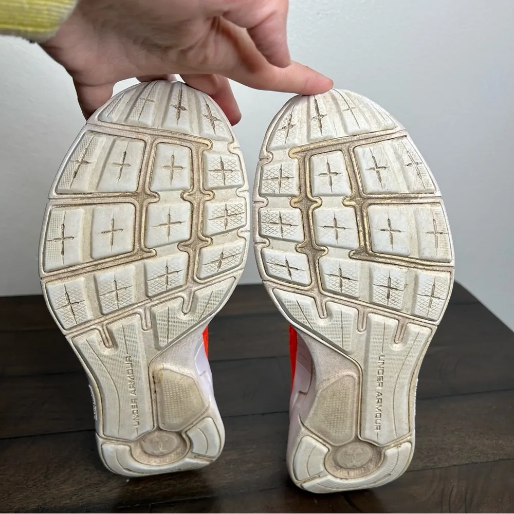 Under Armour Vibrant Orange shoes Sneakers 8.5 - Image 4