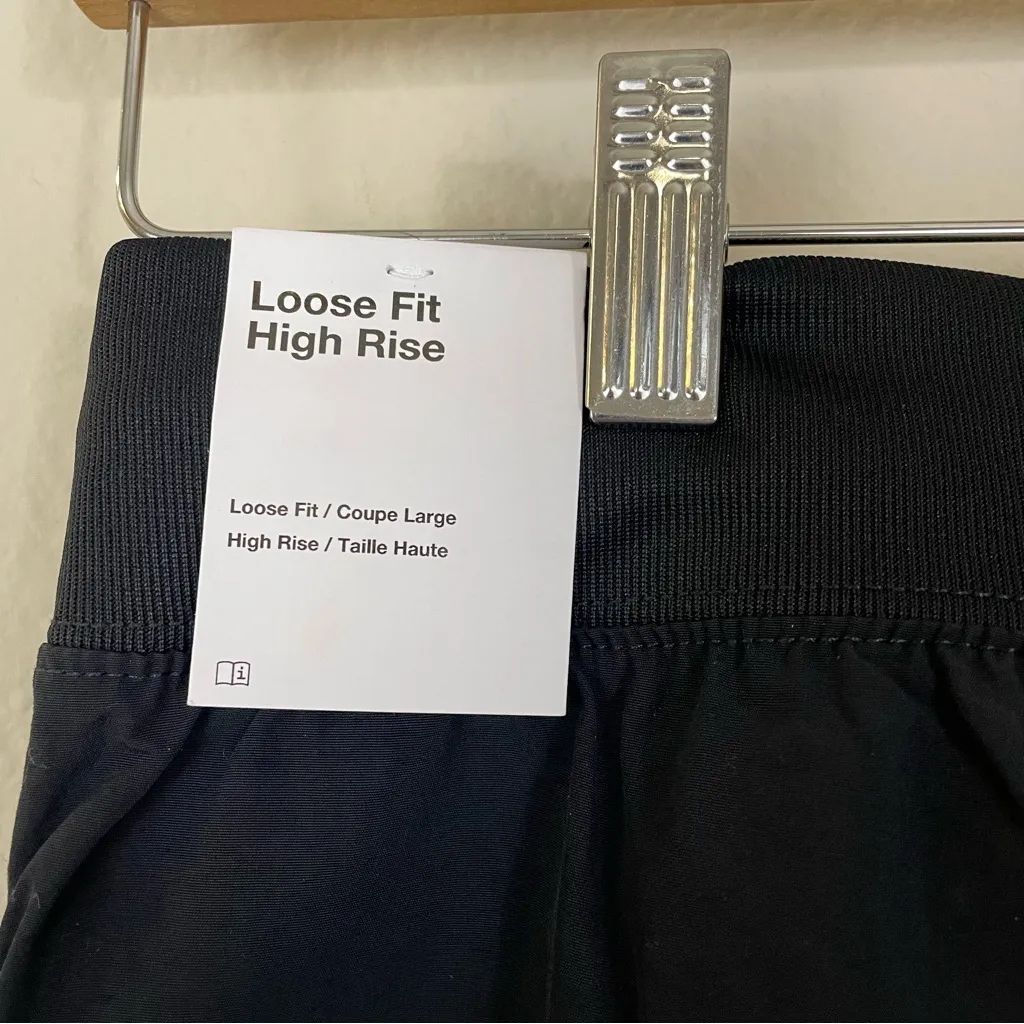 NWT Nike Black Faux Fur High Rise Loose Fit Pants Size Medium - Image 8