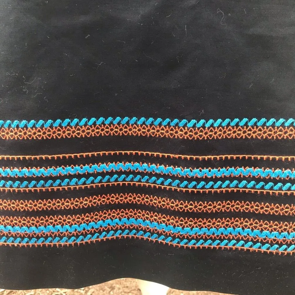 Brooks Brothers navy embroidered a line skirt - Image 2