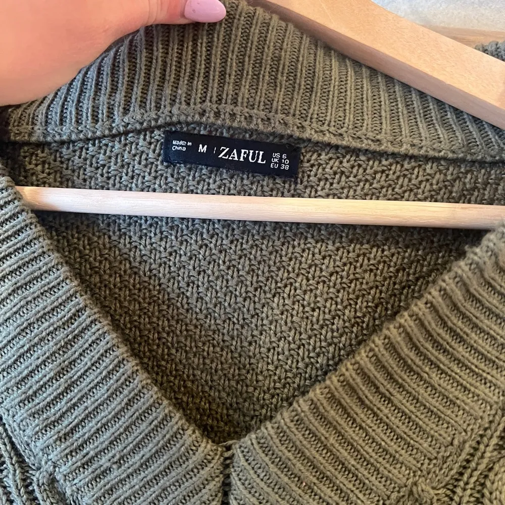 Zaful Green Cable Knit Sweater - Image 4