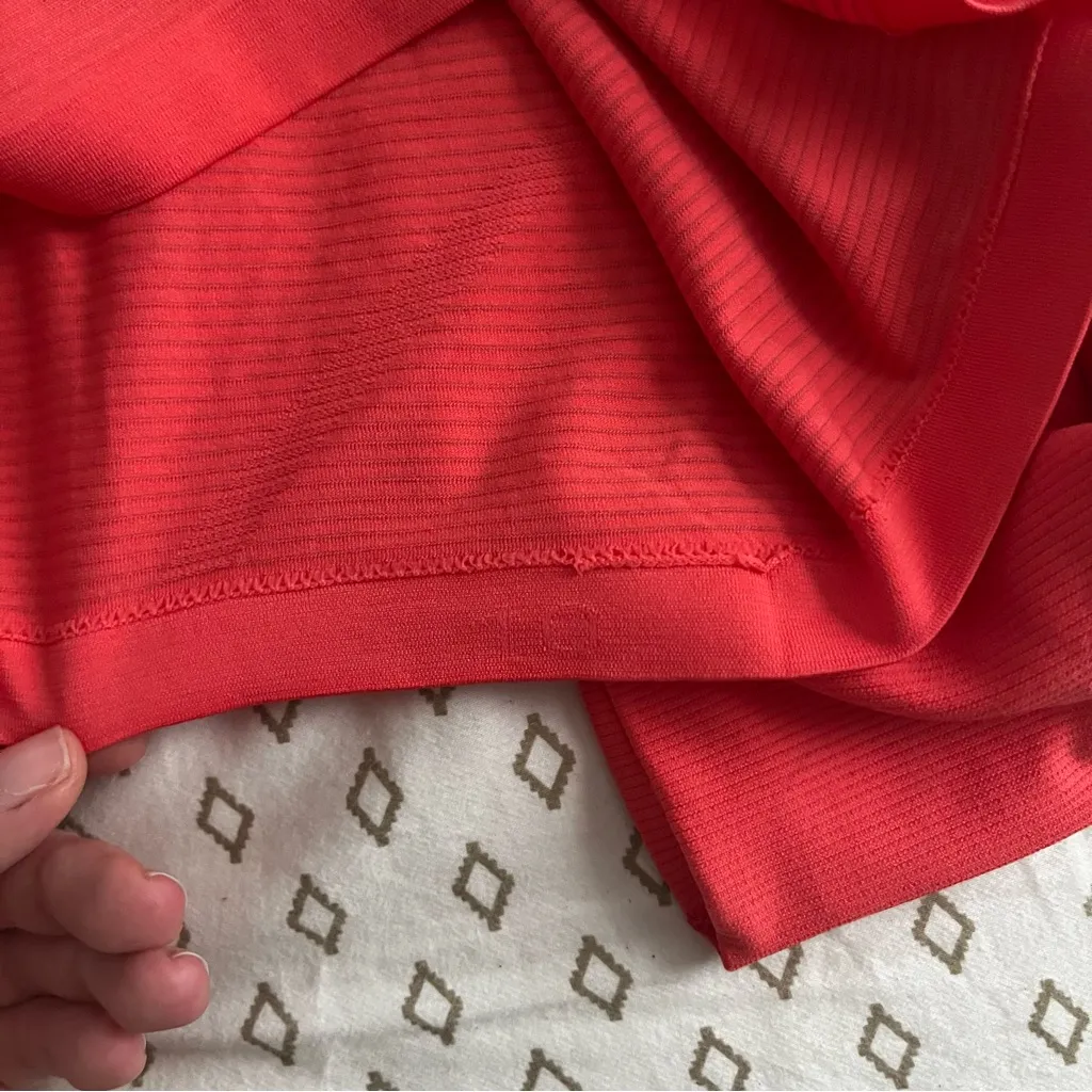 Lululemon swiftly tech long sleeve race length size 10 - Image 3