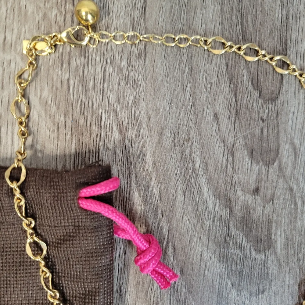 Kate Spade New York Gold Tone Faceted Salmon Resin Dangles Necklace - Image 13