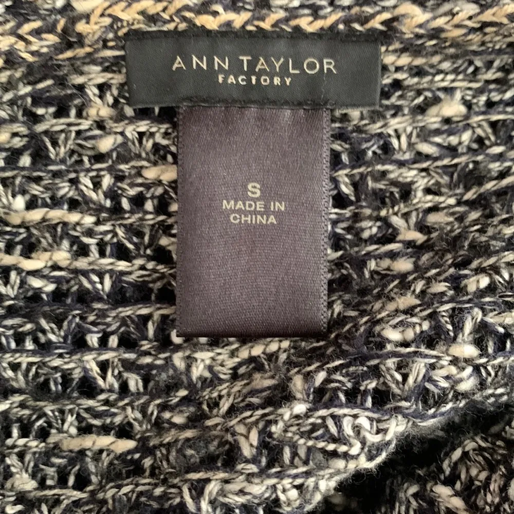 ANN TAYLOR Cardigan. Sz: S - Image 5