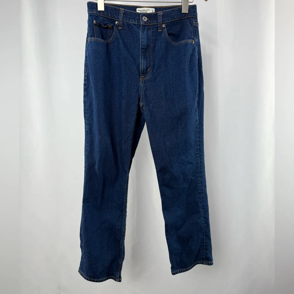 Abercrombie & Fitch Ultra High Rise Ankle Straight Jean in Dark Blue‎ Size 27 4 - Image 2
