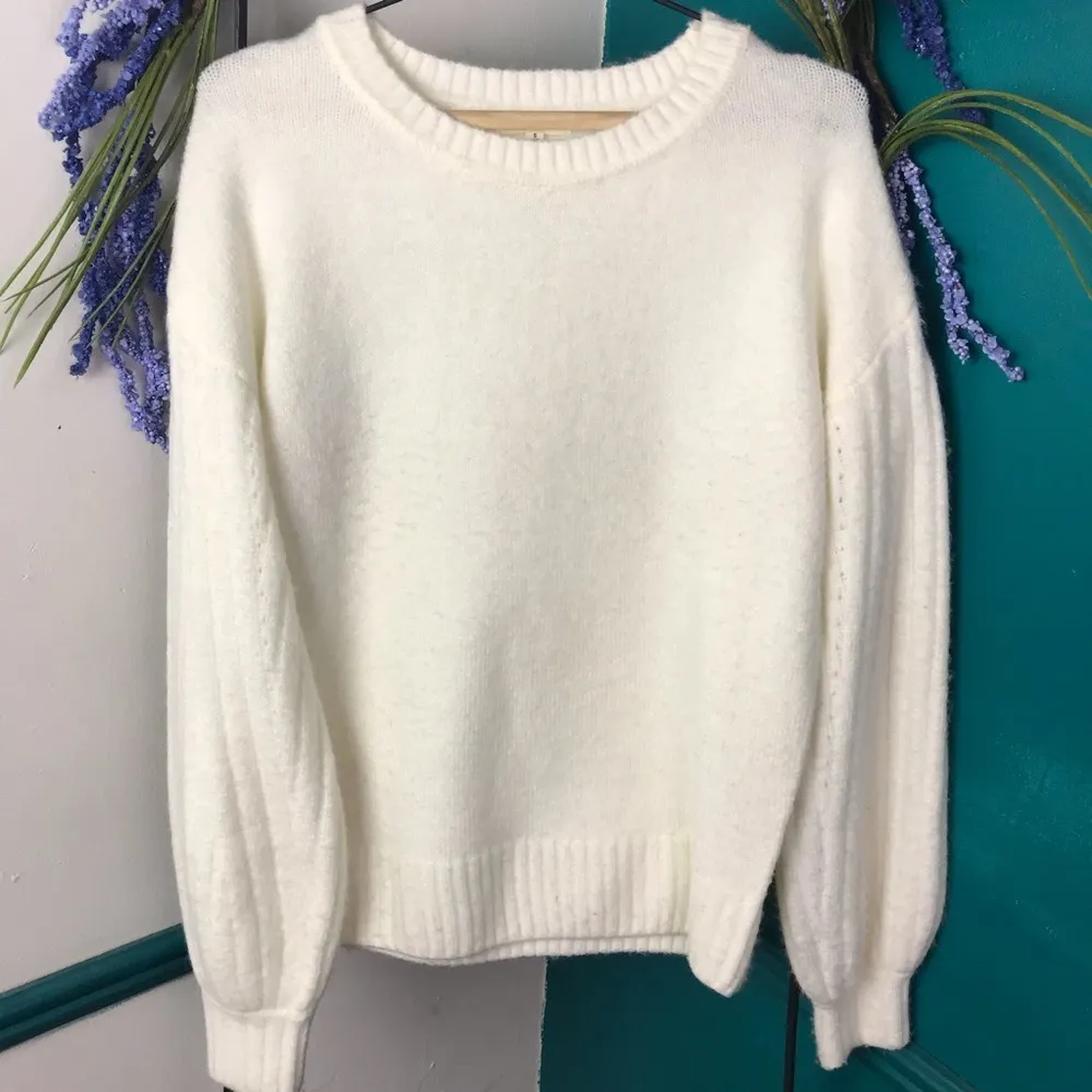 Max Studio ivory puff sleeve sweater - Image 2