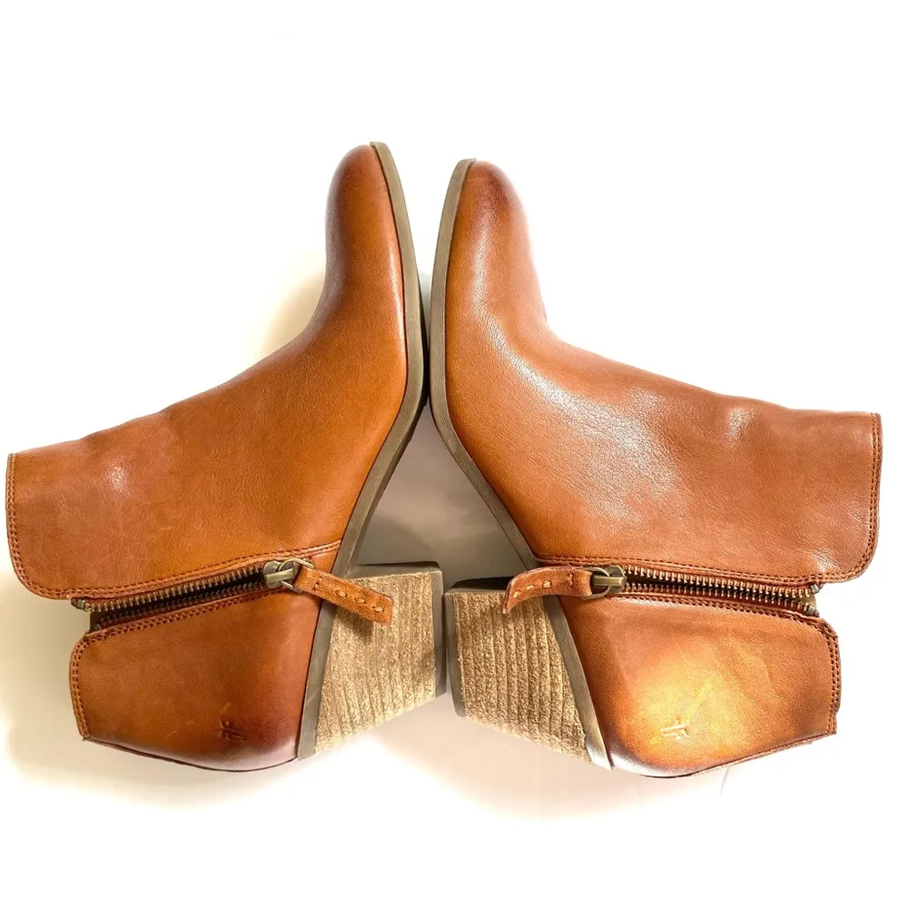 Frye Judith whiskey leather zip ankle booties boots shoes size 9.5 - Image 4