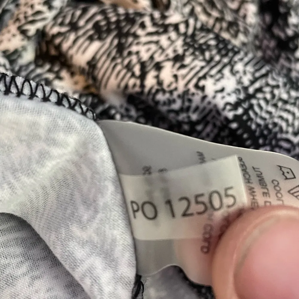 Soybu‎ V Neck Short Sleeve Dress in Midnight Palm Print Size Large - Image 6