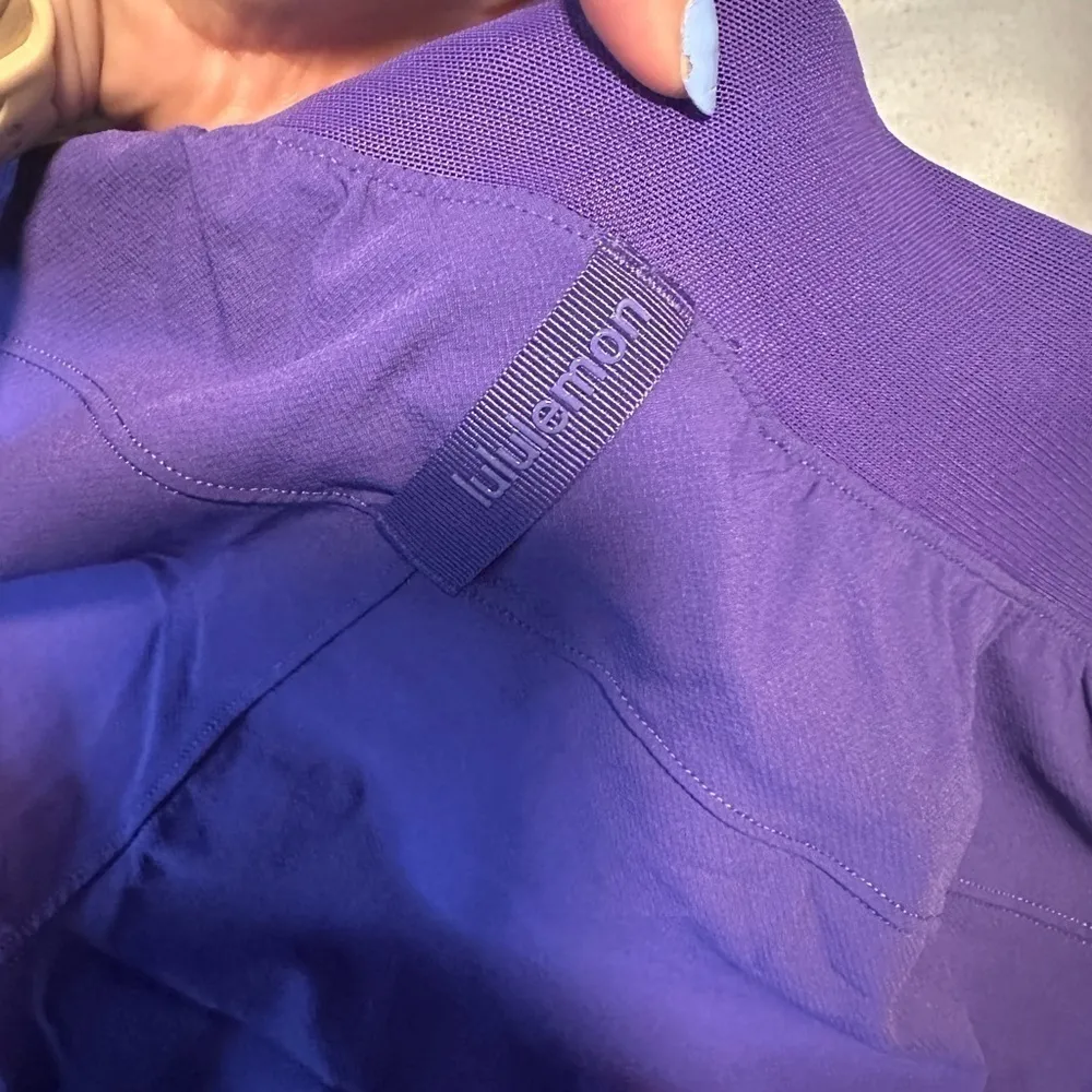 Lululemon license to train shorts - Image 8