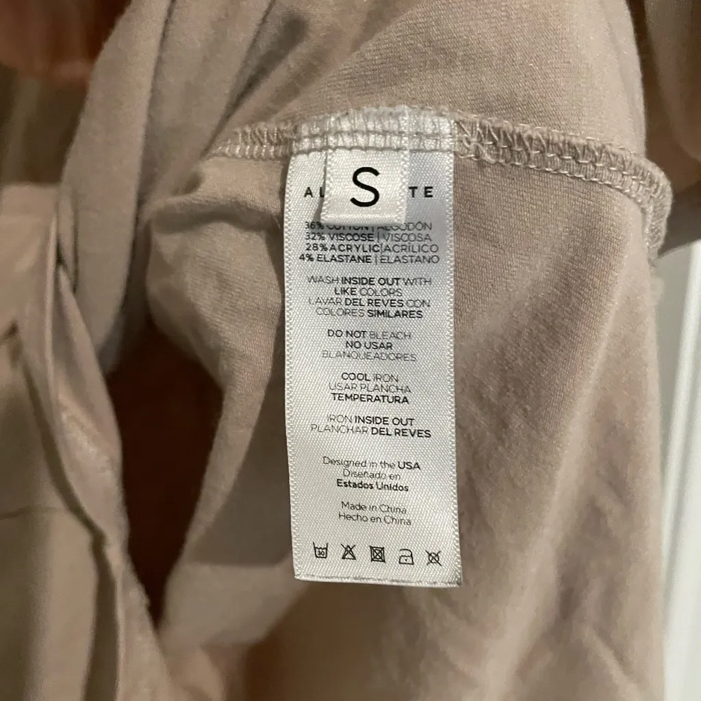 Alphalete Sleeveless Tan Muscle Tee - Image 4