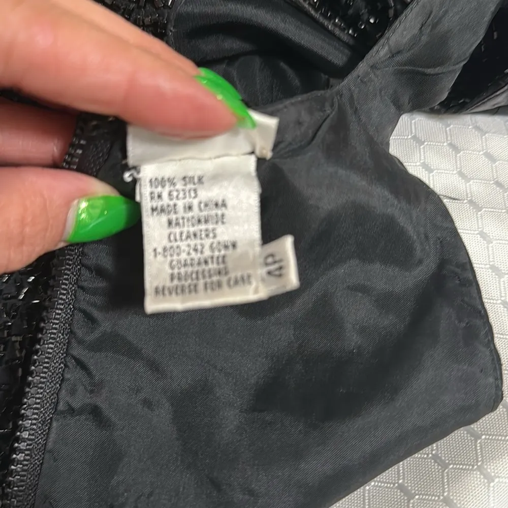 Oleg Cassini blacktie woman size 4 petite 100% silk sequined top formal dressy Black - Image 8