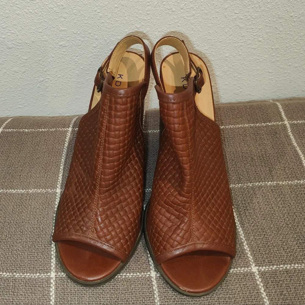 Kelsi Dagger  Brooklyn Woven Peep Toe Heels Sandals - Image 2