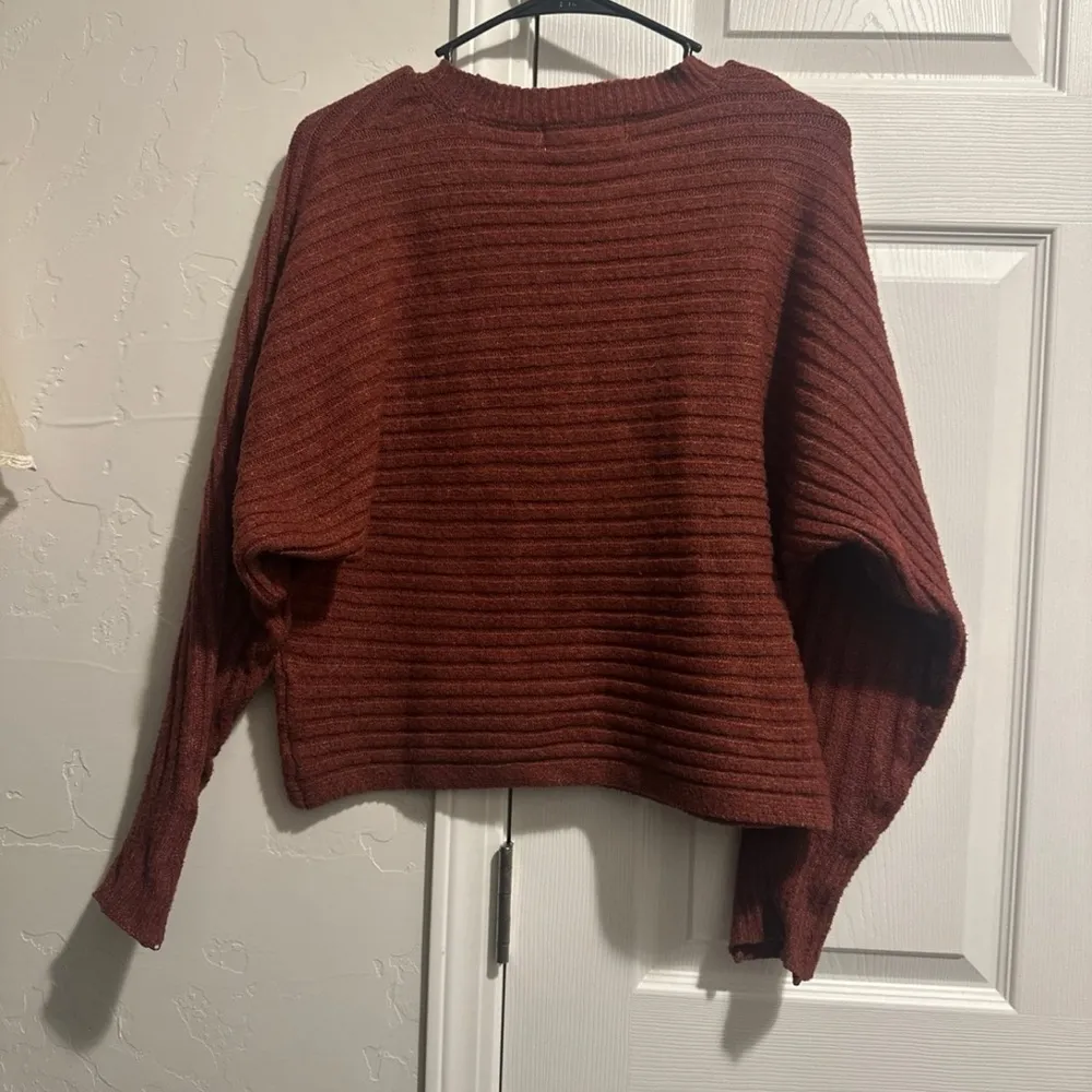 Pink Rose Brown Crew Neck Sweater with Ribbed Texture - Image 7