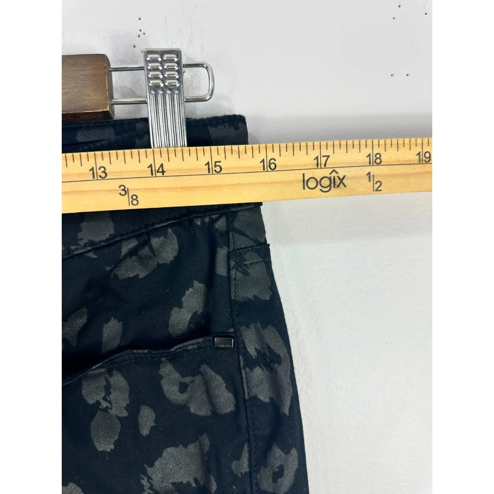 Chicos Pants 8R 1R Black Gray Leopard Jacquard Slim Ankle Career Workwear Chic - Image 5