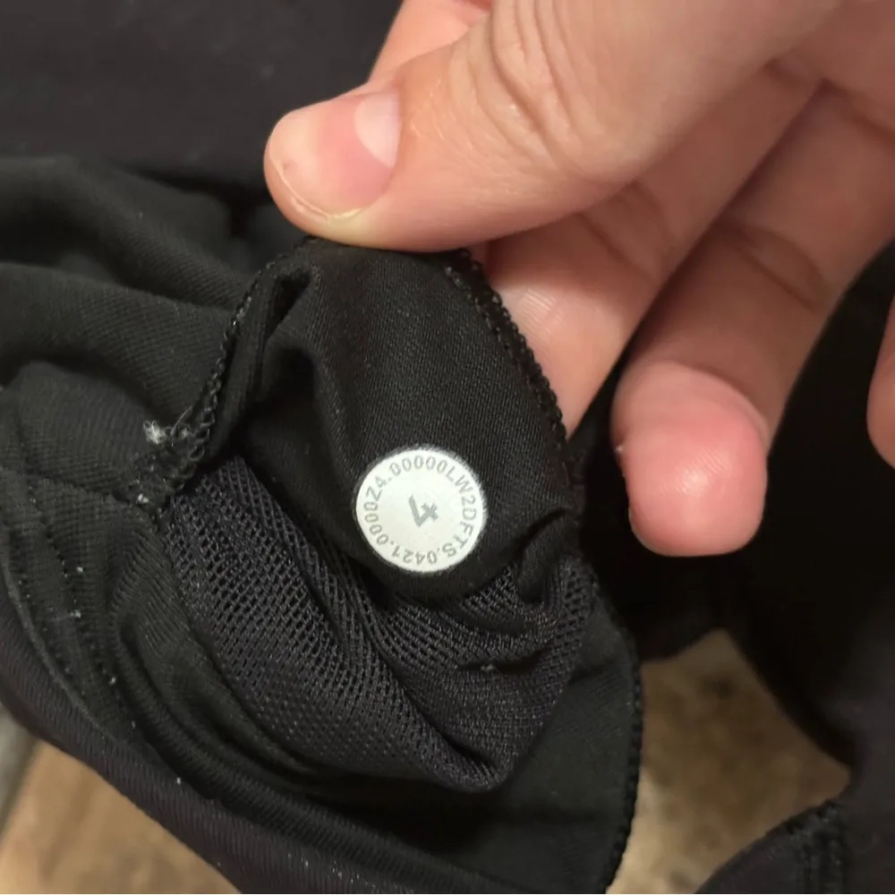 Lululemon Wunder Train Bra Foil *Medium Support, No Pads  Black-Size 4 - Image 7