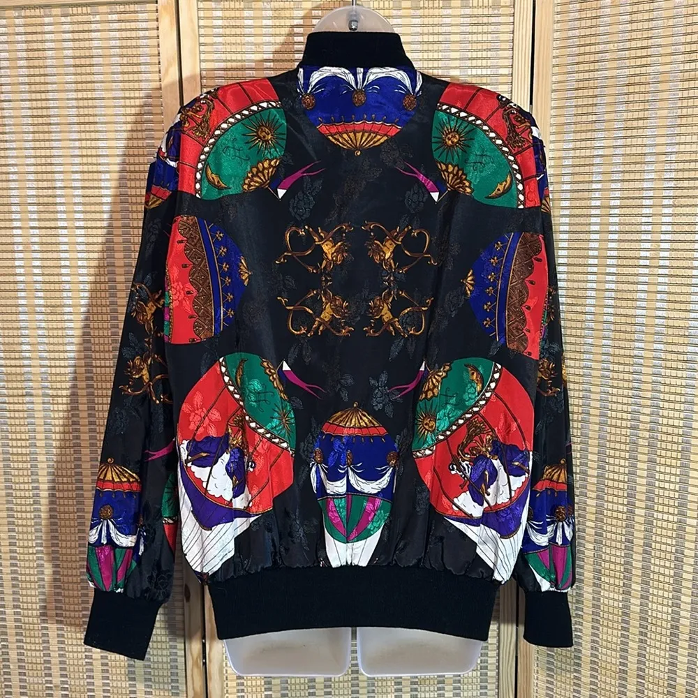 Linda Collection Late 80s Early 90s Black Scarf Print Windbreaker Jacket Large - Image 11