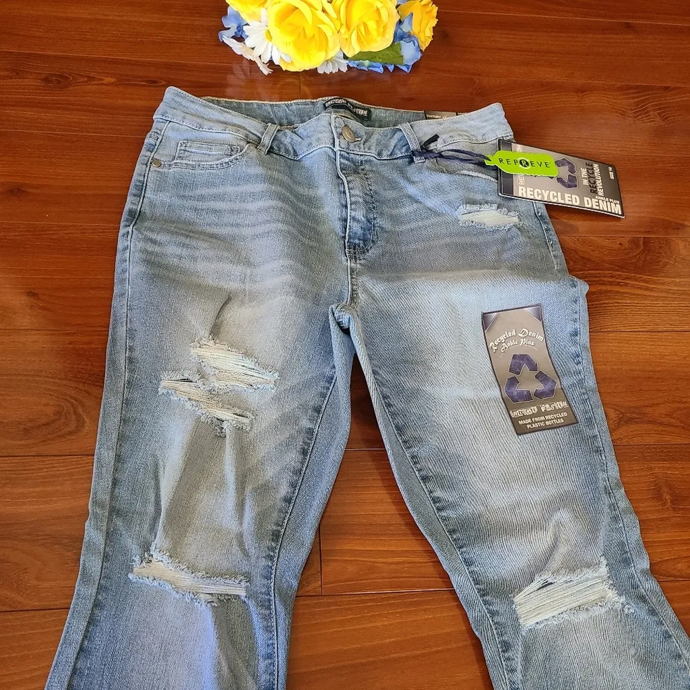 Indigo Fusion Distressed Jeans Size 14 - Image 5