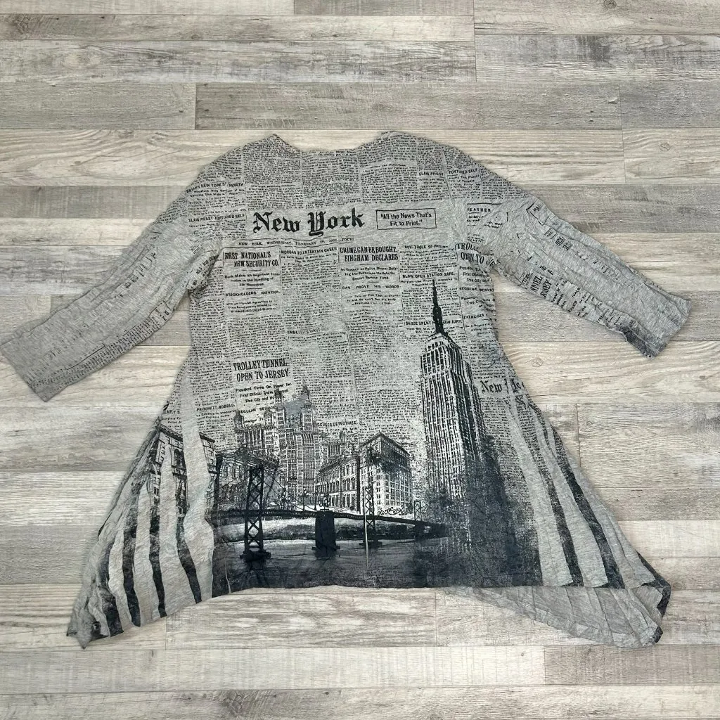 Jess & Jane Grey Mineral Wash New York Newsprint Tunic I42 Gray Size M - Image 6