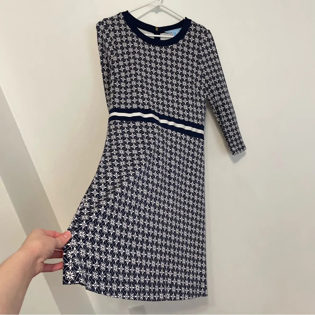 DRAPER JAMES Honeycomb Floral Dress Navy Blue White 3/4 Sleeve Fit & Flare Dress - Image 9