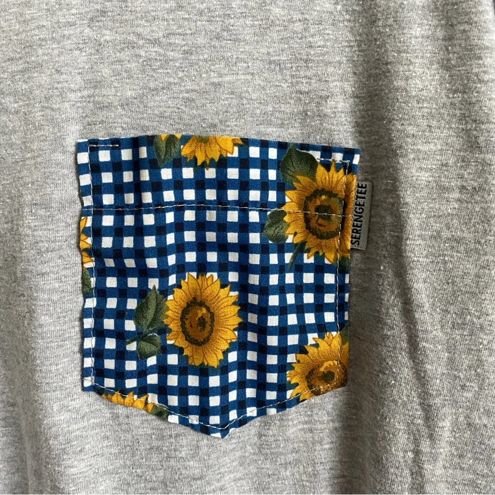 Serengetee Pocket Tee shirt Blue Plaid with Sunflowers Limited Edition medium - Image 5