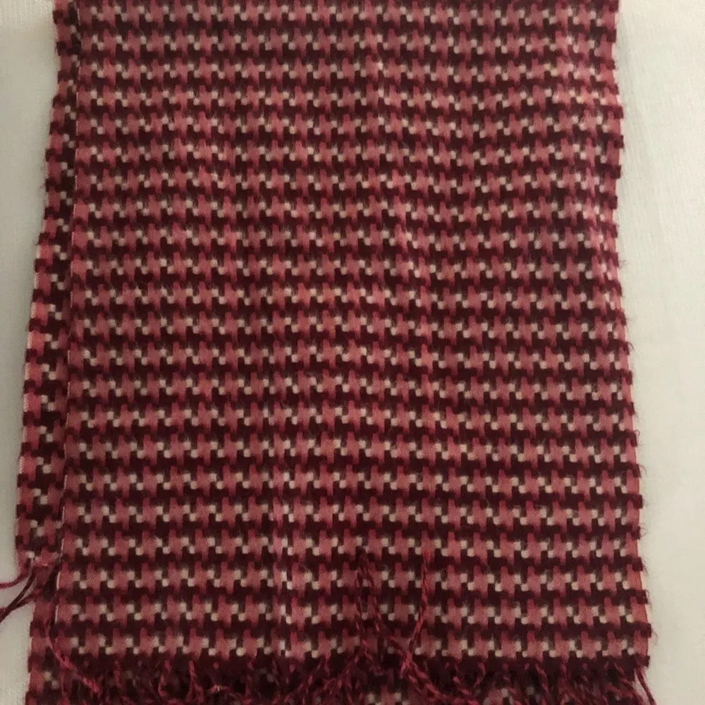 100% Cashmere Cozy Scarf Cranberry Burgundy Fringe - Image 4