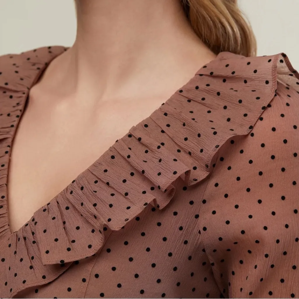 NWT Rachel Parcell Ruffle Tiered Midi Dress Brown Black Polka Dot Chiffon Size 4 - Image 4