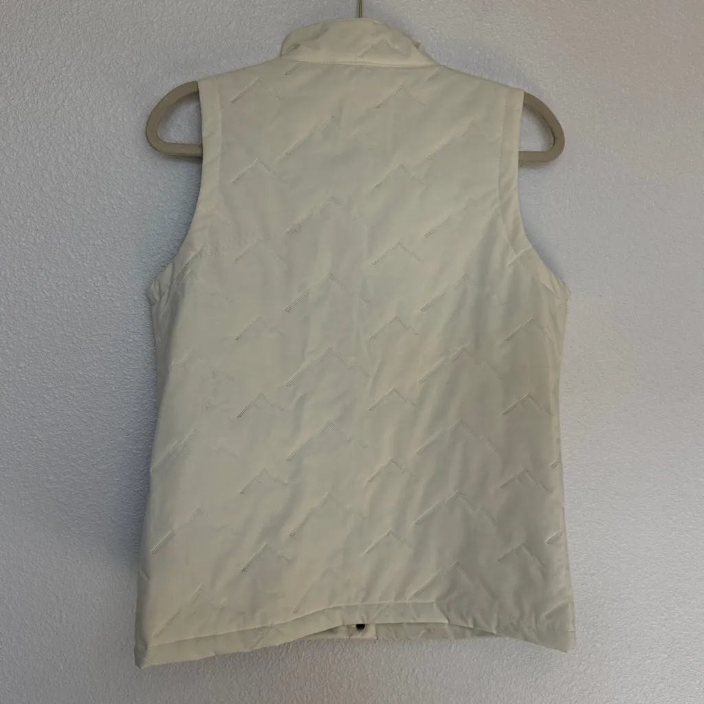 Rabbit Dawn to Dusk Vest in Cloud Dancer Size Medium White - Image 7