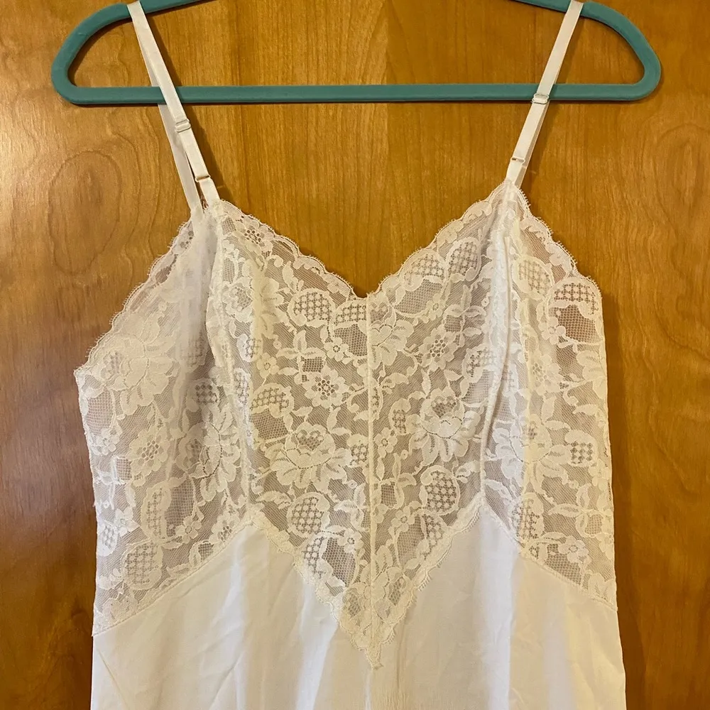 Vanity Fair White Tricot Nylon Floral Lace Bodice Slip Vintage Lingerie Prop 36 - Image 6