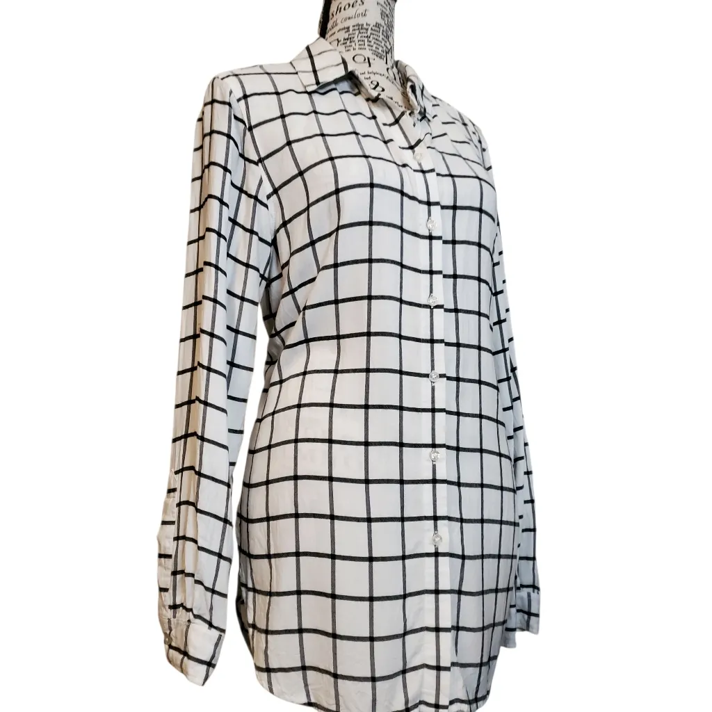 Calvin Klein  Black and White Windowpane Print Button Down Shirt    Size M - Image 2