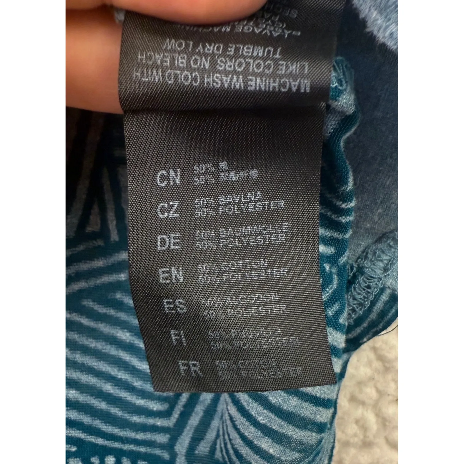 KÜHL Women's Size L Teal Green Geometric Pattern V - Image 5