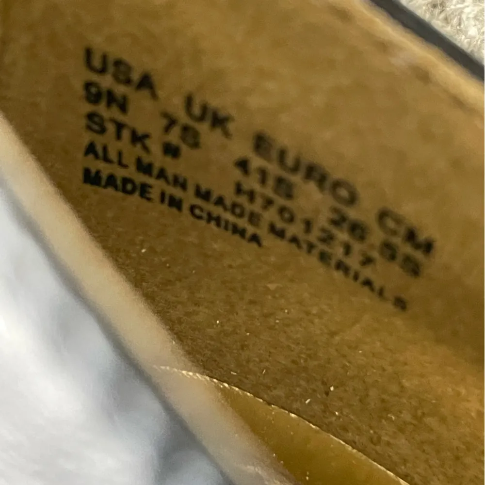 Vintage Soft Style Navy Blue Block Kitten Heel Pumps with Buckle Size 9N NWOT - Image 4