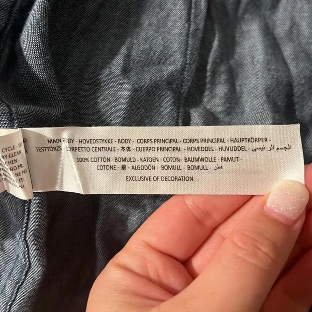 Ariat denim shirt . Size M‎ - Image 7