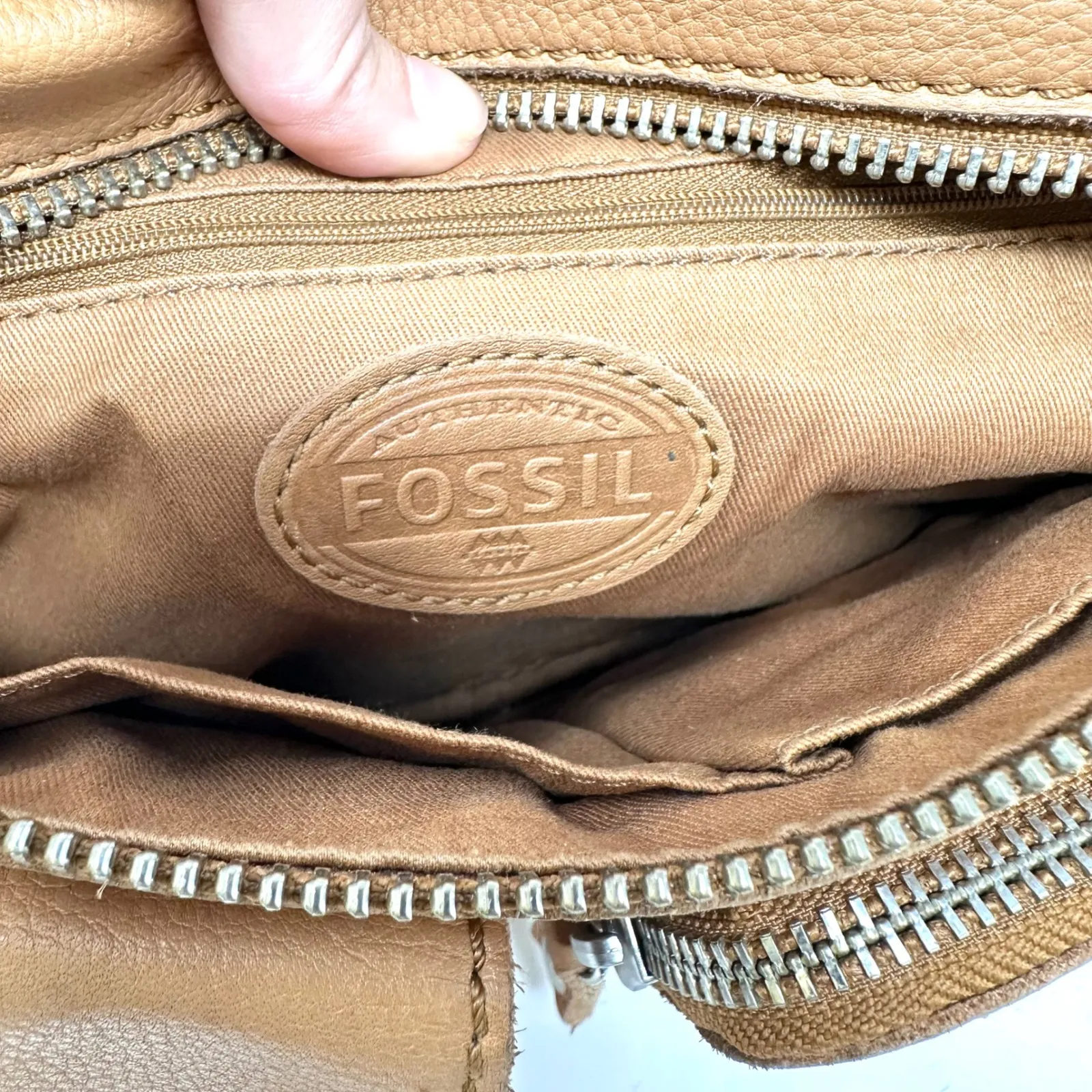Fossil Sutton Pebbled Leather Cross Body Tan Brown‎ - Image 12