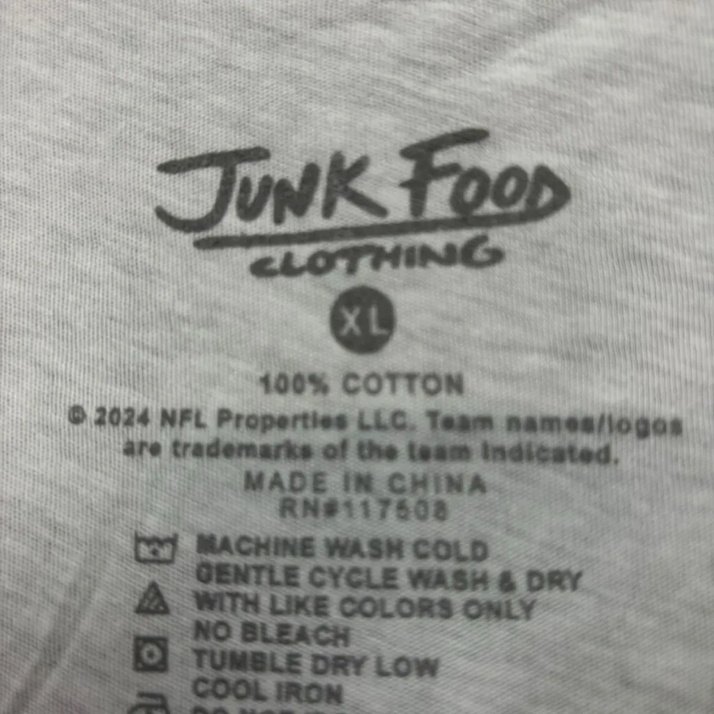 NFL AFC East Buffalo Bills Cropped Tank Size Extra Large - Image 4