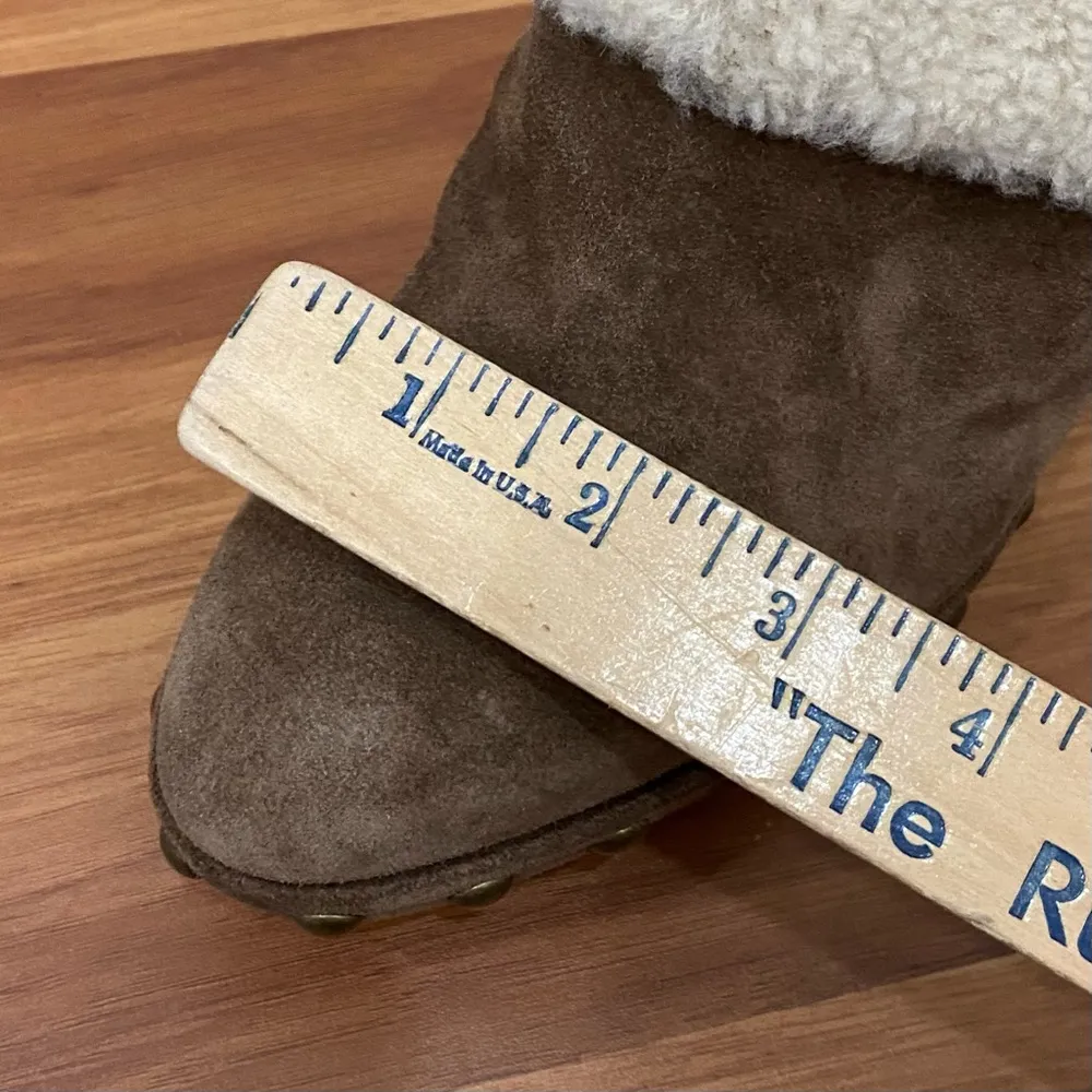 STUART WEITZMAN Depot Shearling Clogs in Cigar Fur Studded Heeled Clogs Size 9.5 - Image 12