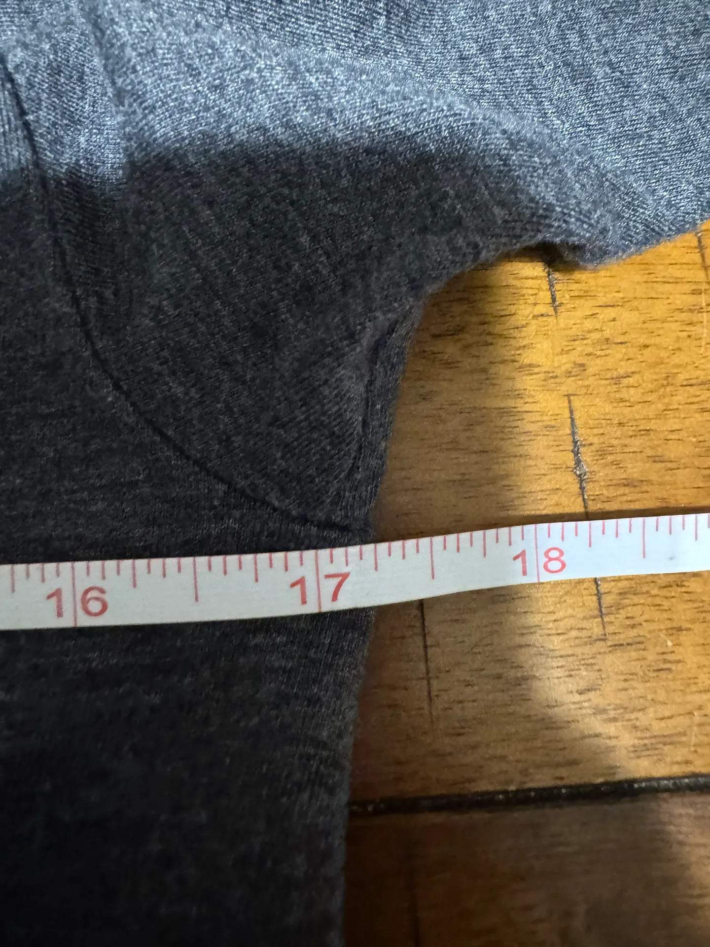 Surf Shop long Sleeve Grey Tee Shirt Size Small - Image 6