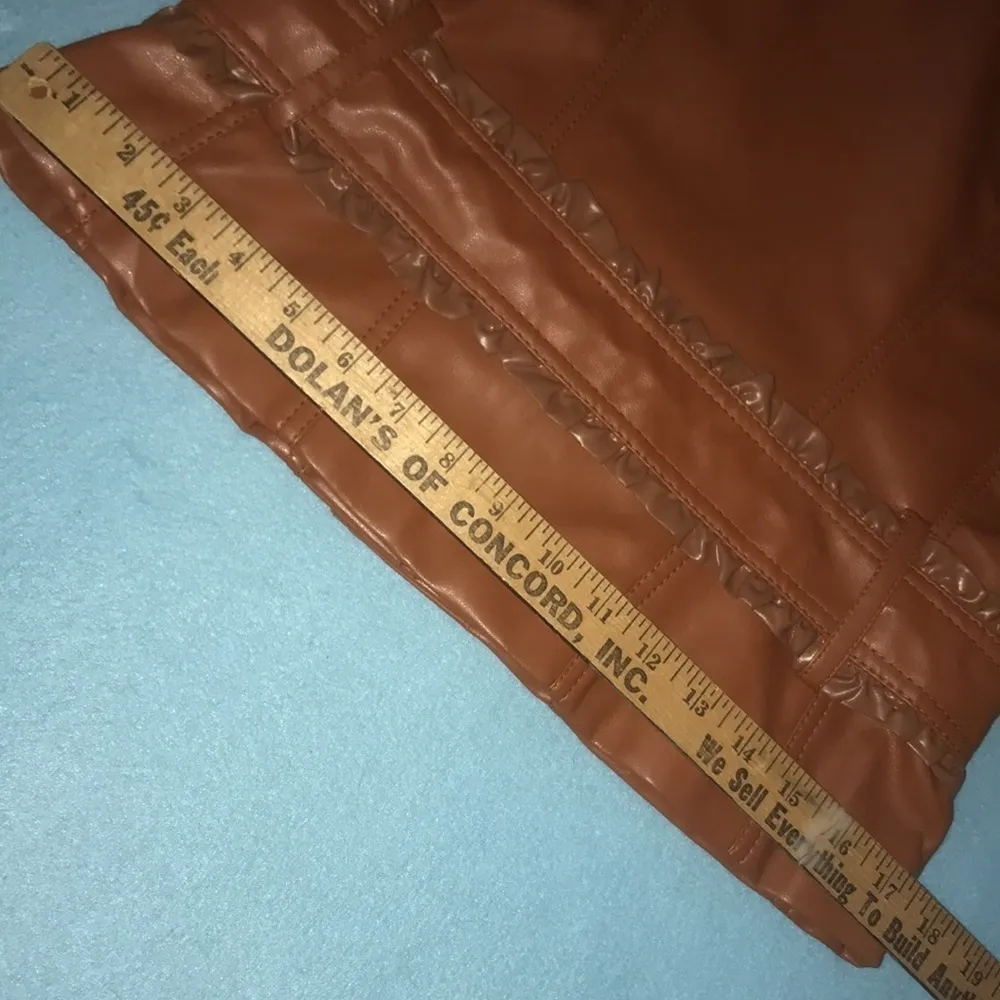 𝅺DAYTRIP two tone ruffles asymmetrical zipper faux leather belted size M - Image 12