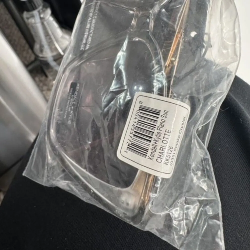 NWT Kendall+Kylie Charlotte Womens Cat Eye Polarized Sunglasses‎ Gray Crystal - Image 16