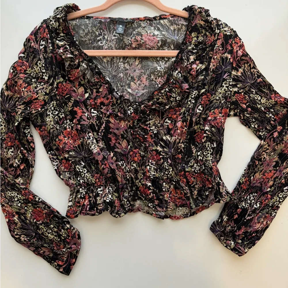 Aqua Floral Ruffled Neck‎ LOng Sleeve Top Size Small - Image 2